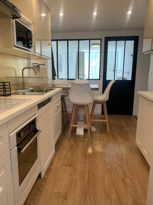 Apartment Douillet - Parking Inclus *